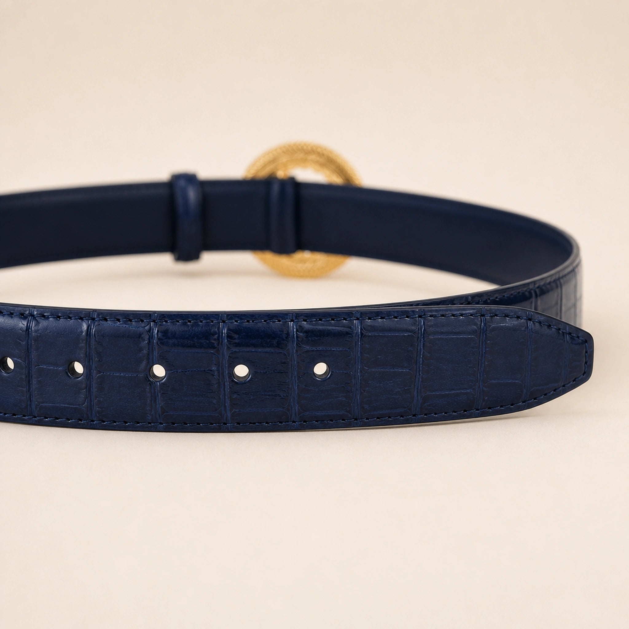 ITAZERO navy laurel ring embossed belt 06 tip holes