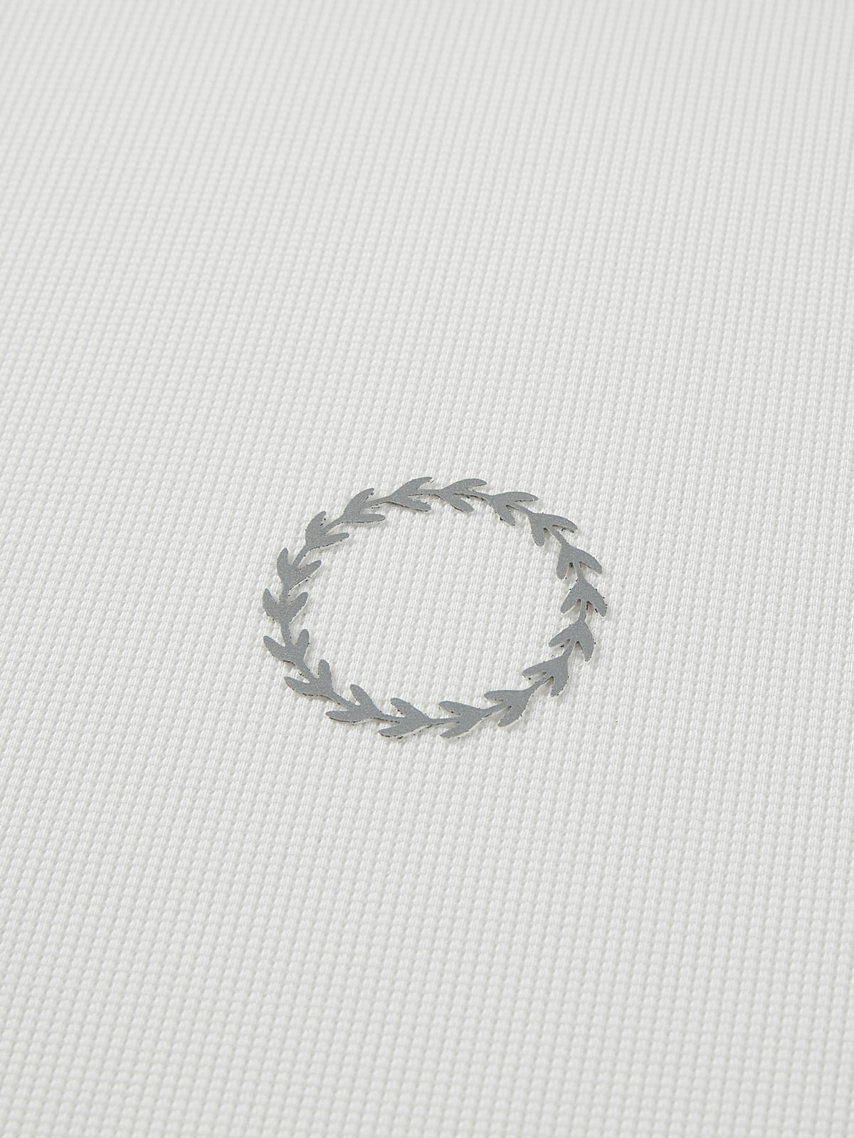 ITAZERO 5100 White logo detail