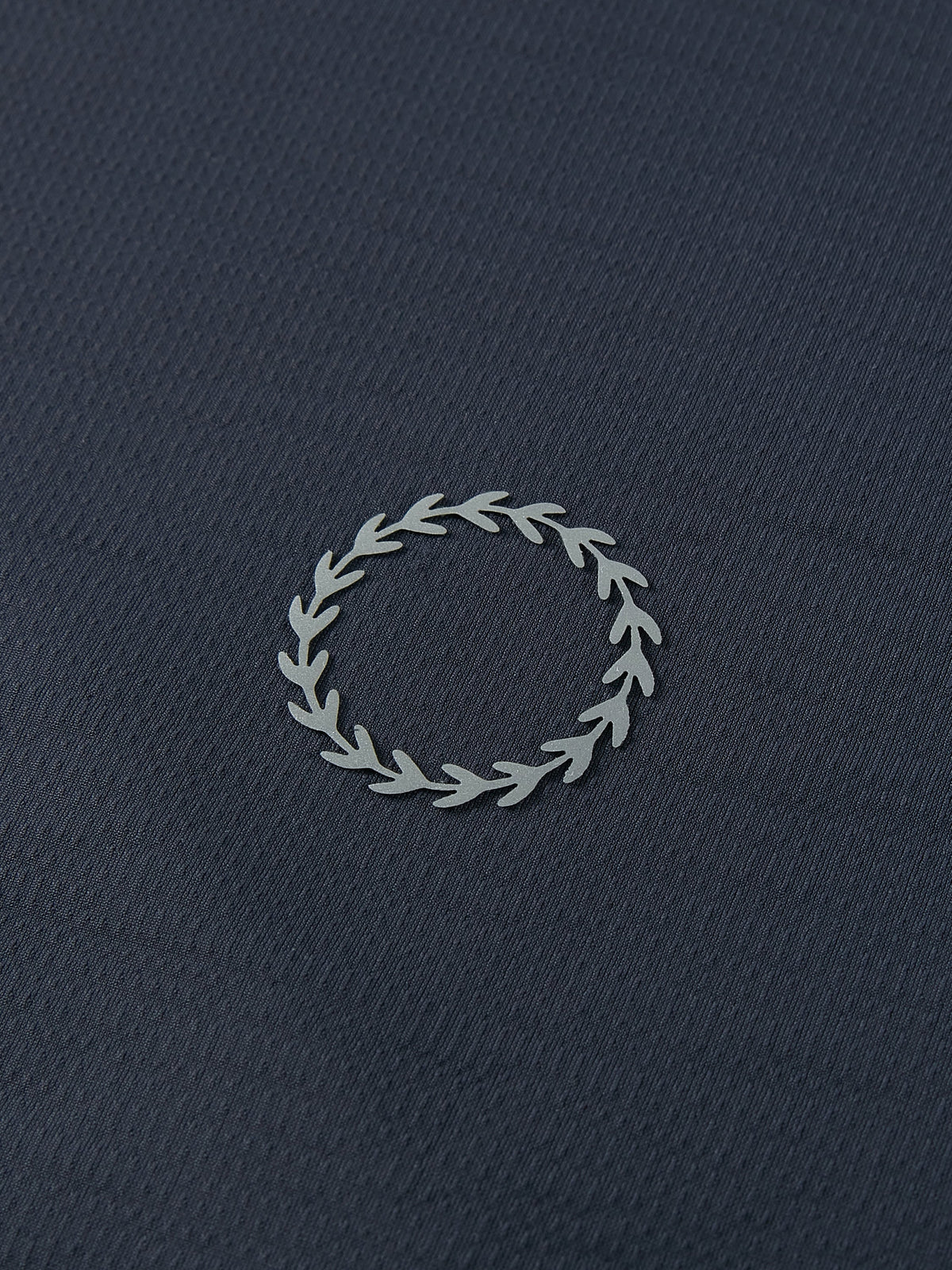 ITAZERO 8703 Navy logo detail