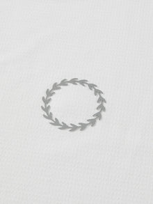 ITAZERO 8703 White logo detail
