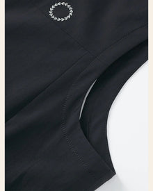 ITAZERO 5683 Black logo detail